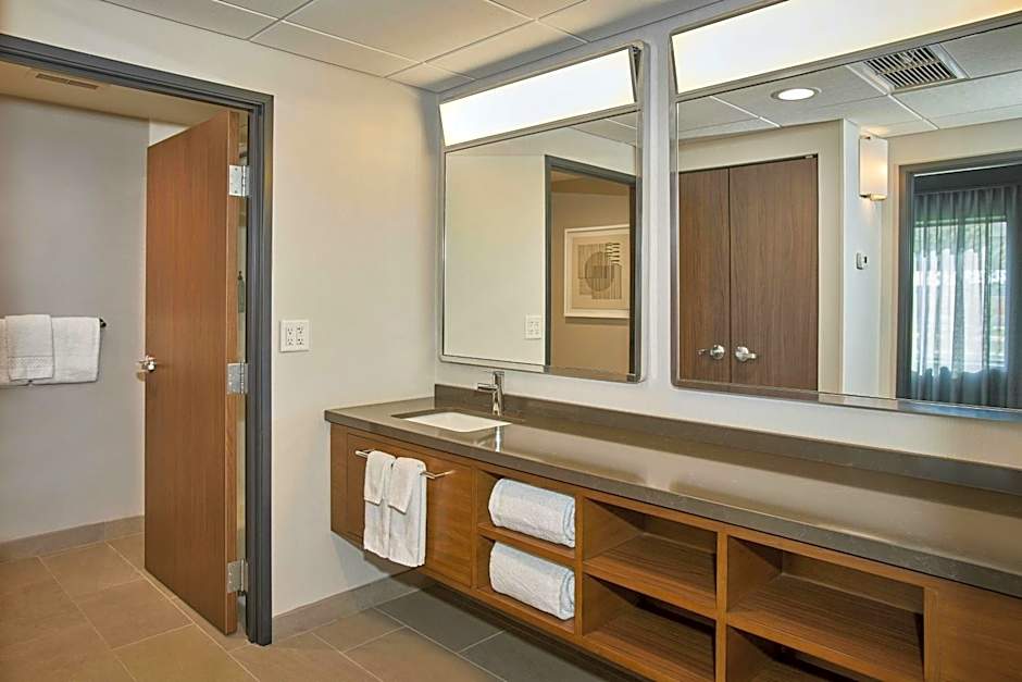 Courtyard by Marriott Wausau