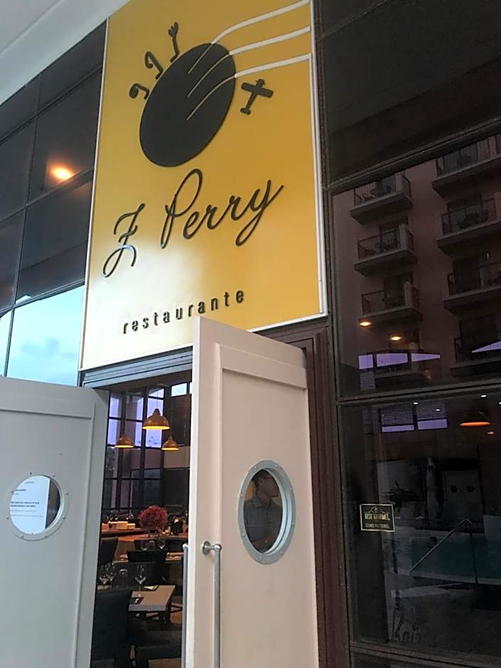 Jurerê Beach Village - Studio Lateral Luxo