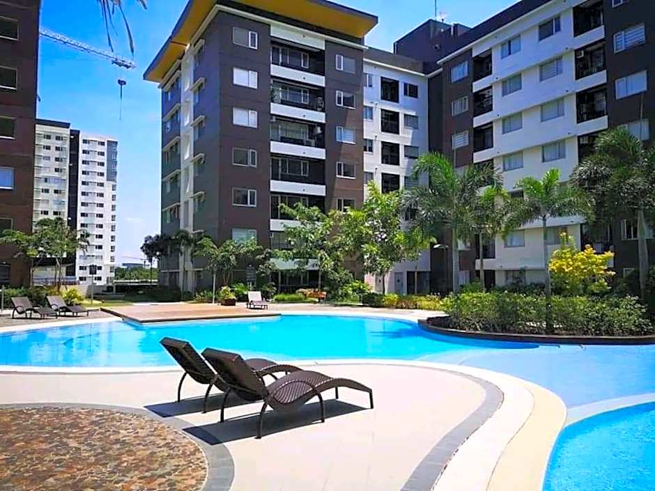 AVIDA ATRIA T2-C short walk mall,esplanade,wifi,netflix,kitchen,pool
