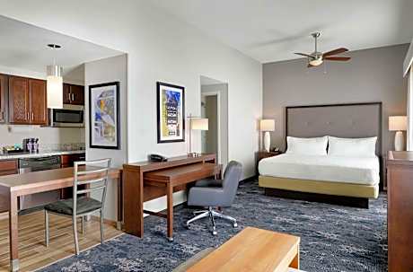 King Studio Suite - Hearing Access/Non-Smoking