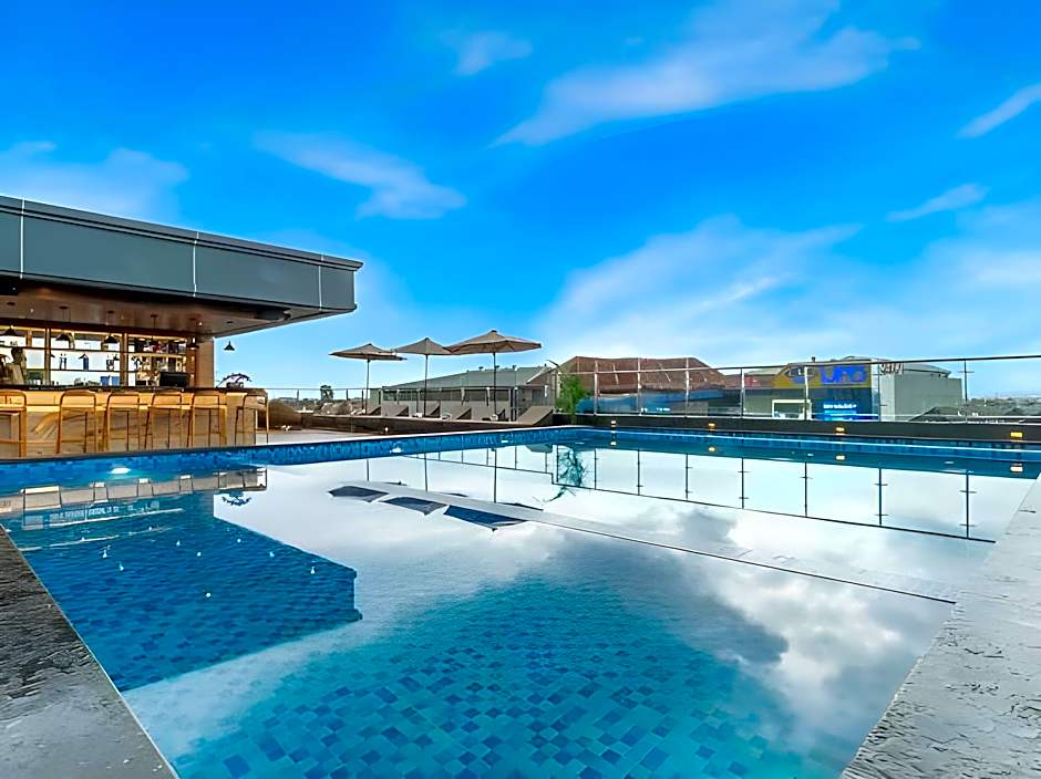 City of Aventus Hotel - Denpasar