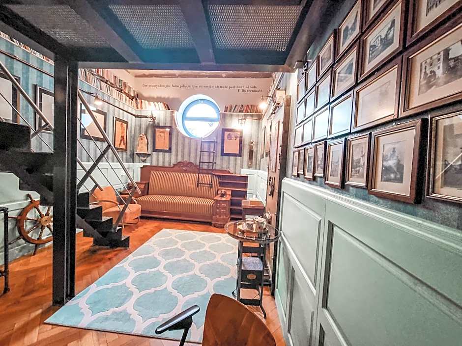 Divná pani Luxury Gallery Rooms