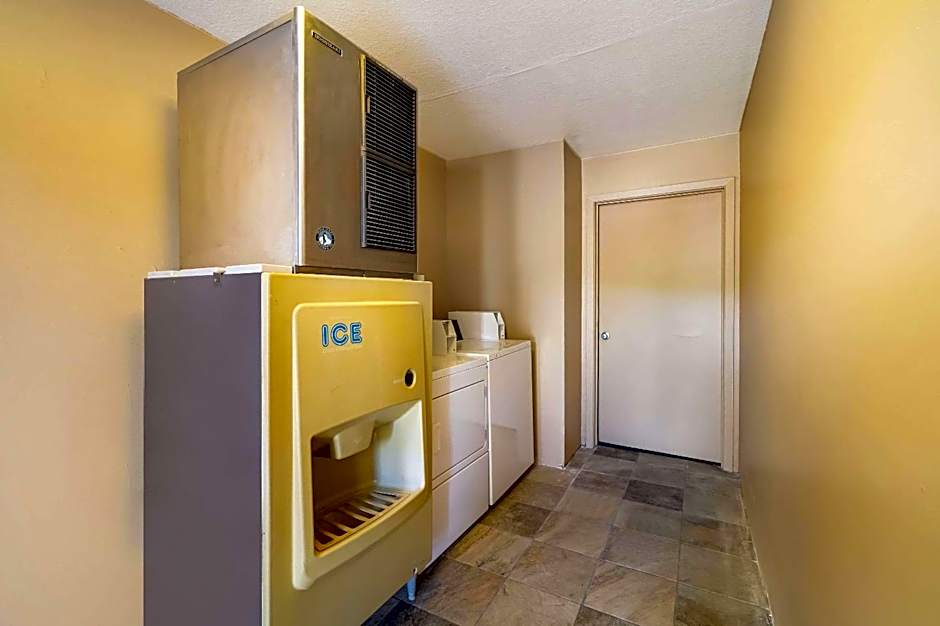 Quality Inn & Suites West Helena