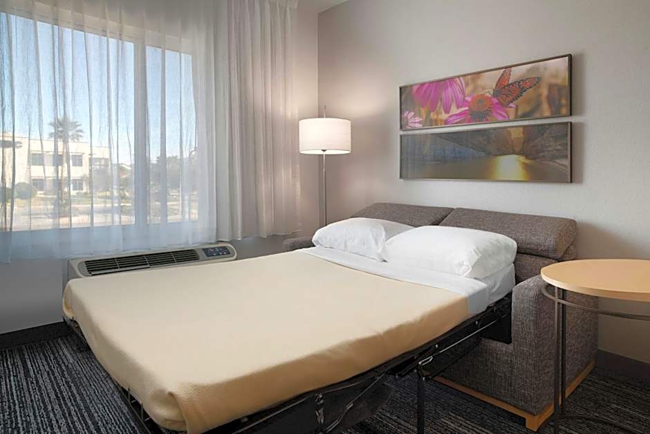 Photo 1 of 7 of 2 Bedroom Suite, City View