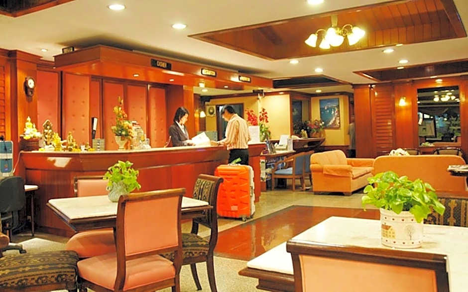 Silom Village Inn