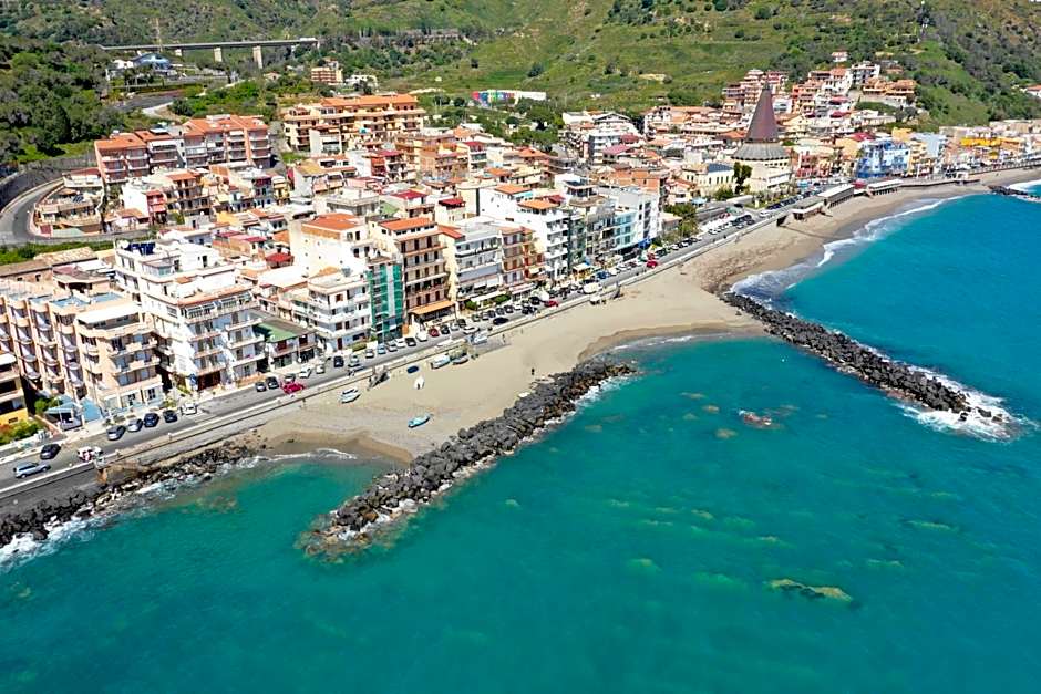 NeryHome Giardini Naxos