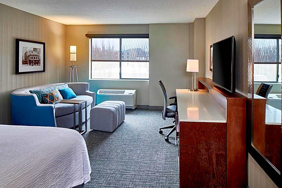 Courtyard by Marriott Seattle Sea-Tac Area