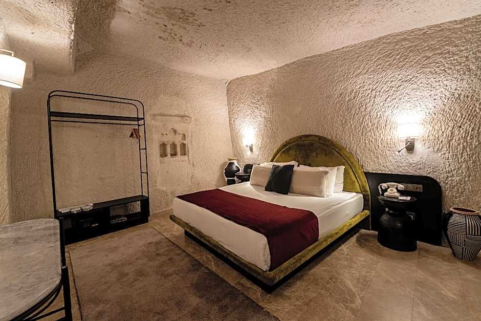 Artemis Cave Suites - Adults Only