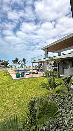 Vila Luzes Casa Luxuosa com Vista para o Mar em Fortim!