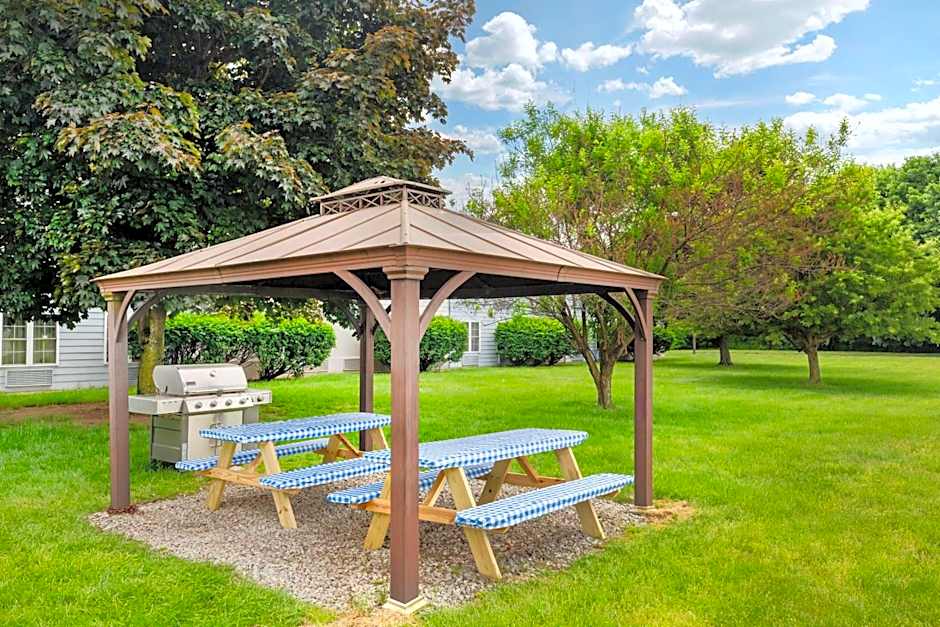 Best Western Hartford Hotel & Suites