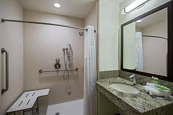 Holiday Inn Express Hotel & Suites Torrington