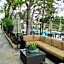 Best Western Premier Del Mar Inn Hotel