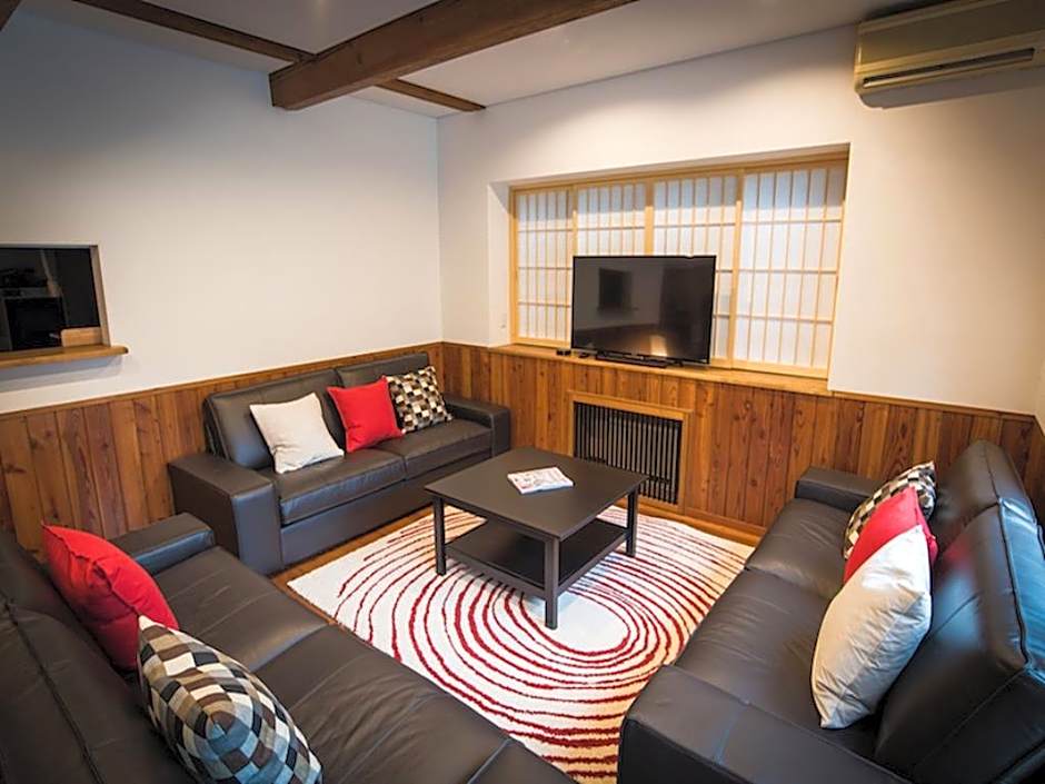 Sheltered Inn Hakuba