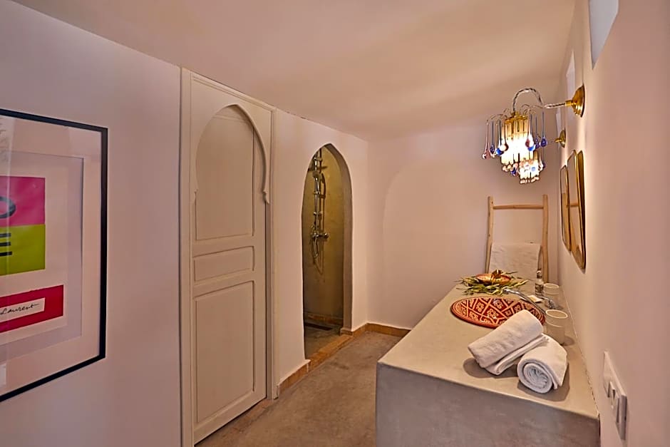 Riad la Parenthèse by Sashema