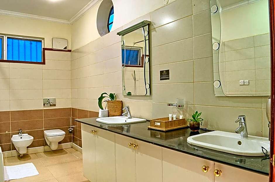 Sovereign Hotel