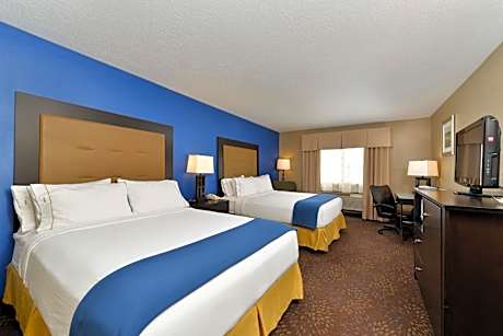 Queen Room with Two Queen Beds - Hearing Accessible/Non-Smoking