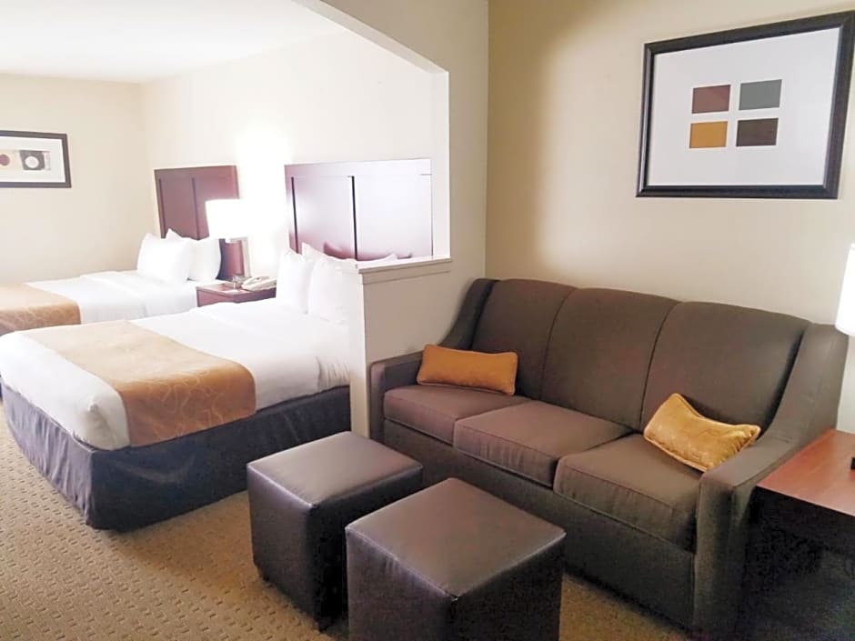 Quality Suites Las Colinas Center