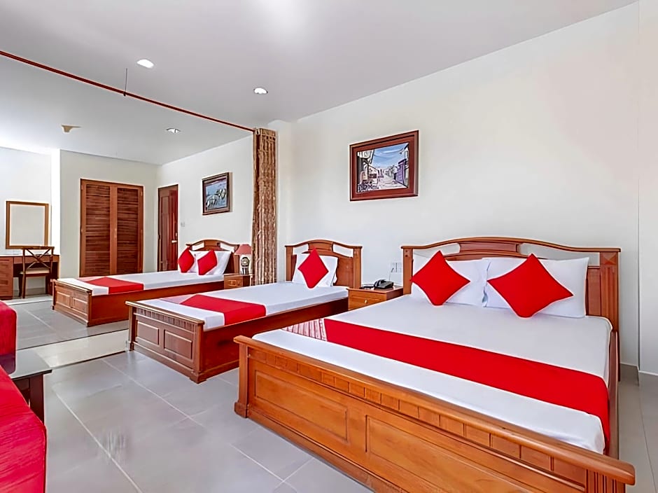 Grand World Hotel