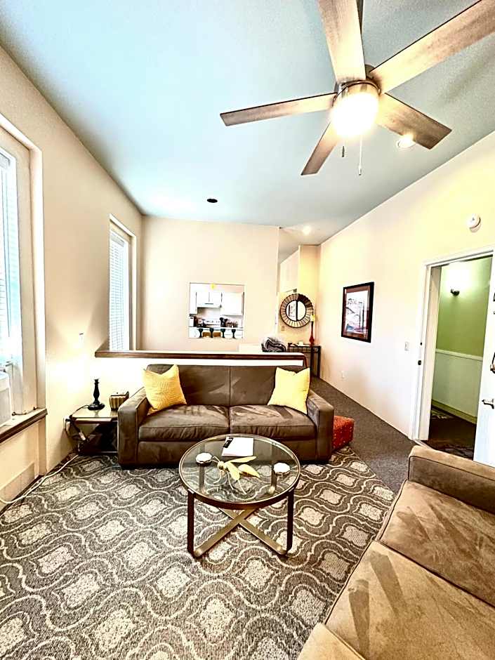 Bisbee Brownstone Suites
