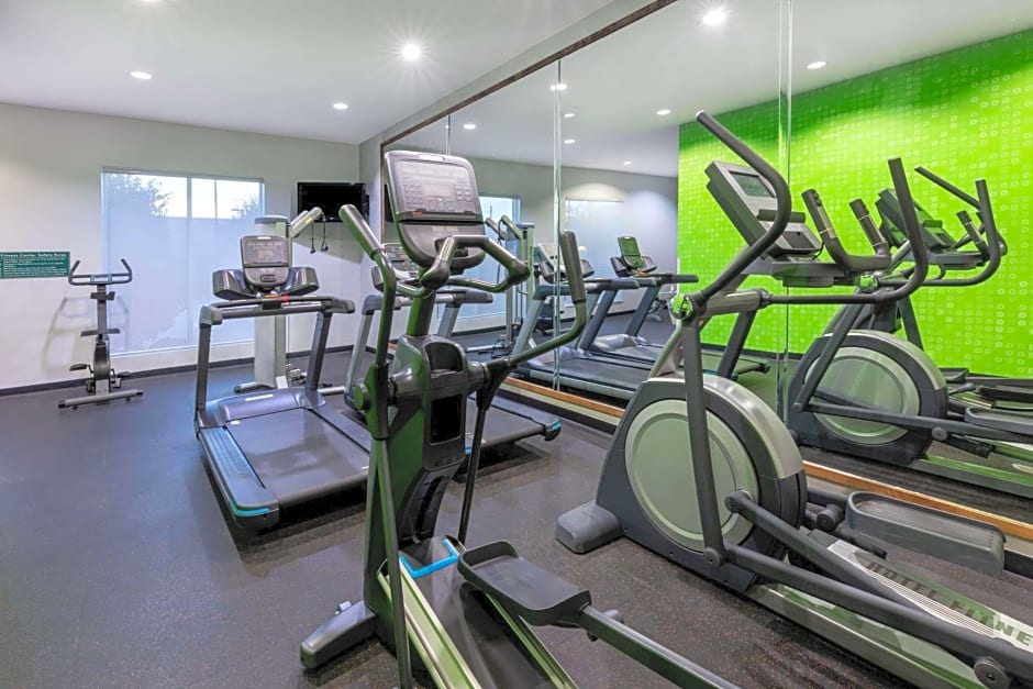 La Quinta Inn & Suites by Wyndham Houston Nw Beltway 8 / West Rd