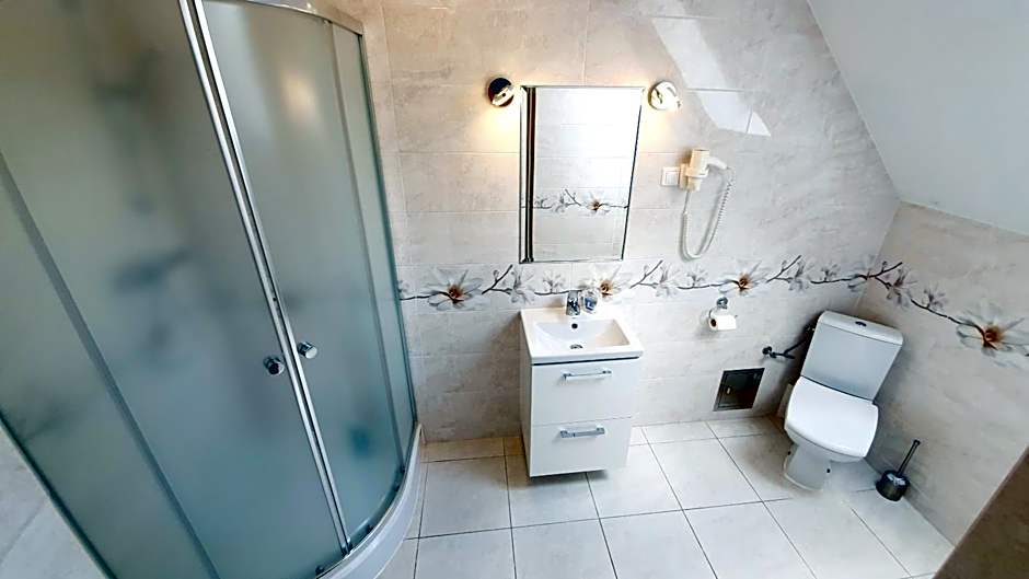 BTHouse, Pokoje Gościnne