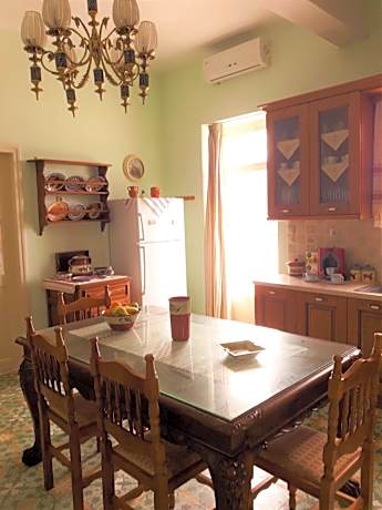 ROSABELLA HOME ( FILOTI VILLAGE )