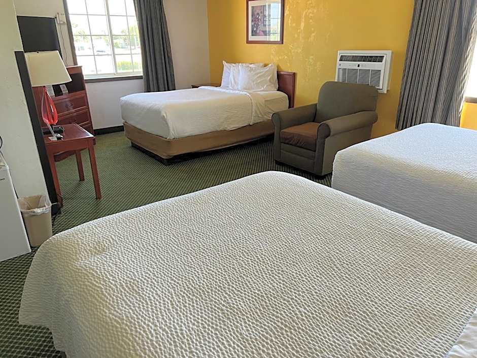 Days Inn by Wyndham Great Bend