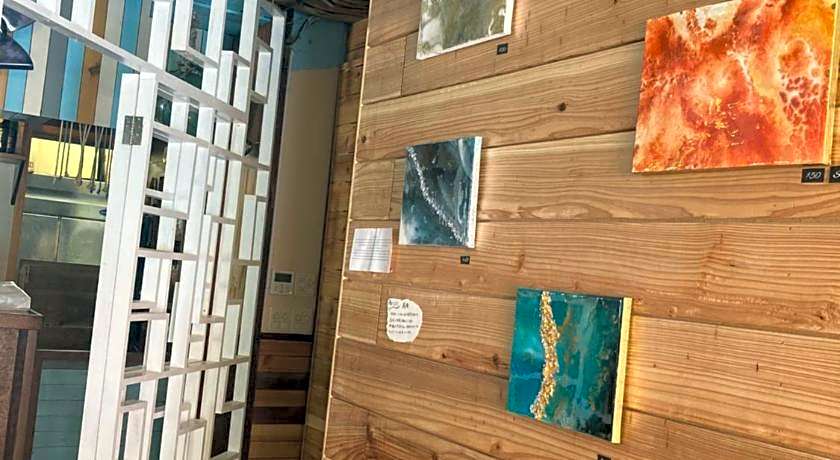 Surfer's Hostel