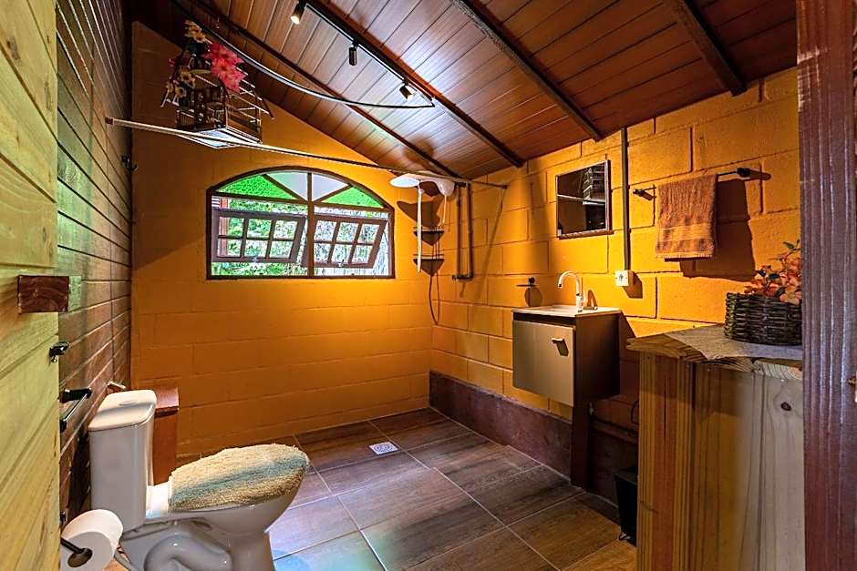 Cachoeira Privativa + Termas a 8min e momento em família