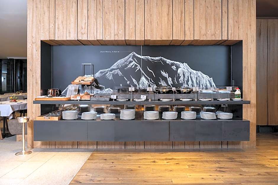 Grand Hotel Courmayeur Mont Blanc, by R Collection Hotels