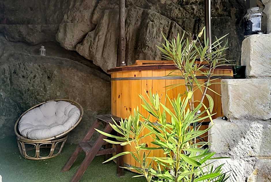 Kakukkfu Barlang-Vendeghaz