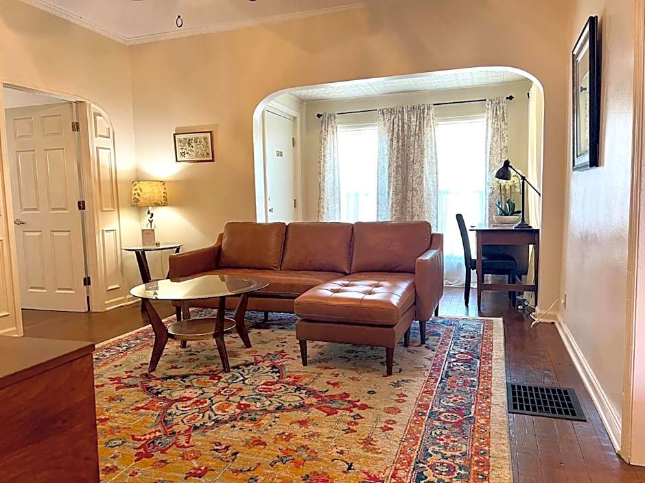 The Mount Vernon Inn