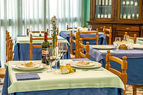 Parador Hotel Residence
