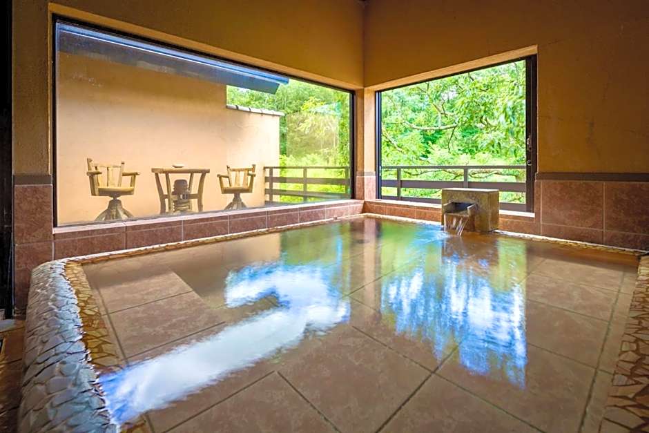 Satonoyu Waraku 13 years or older