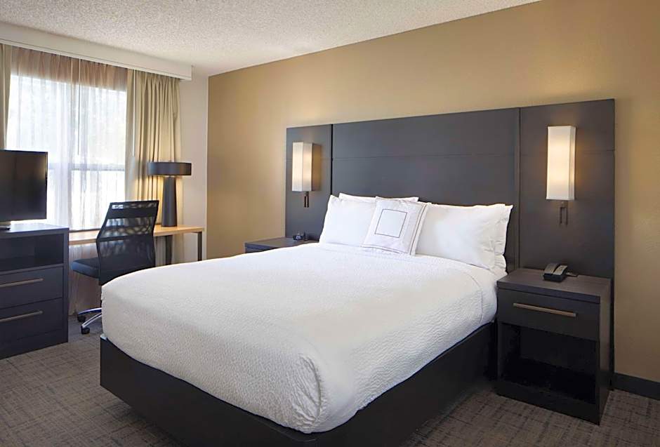 Sonesta ES Suites Fresno