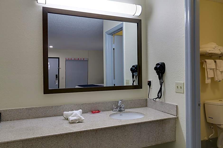 Baymont by Wyndham Ridgeland I-95