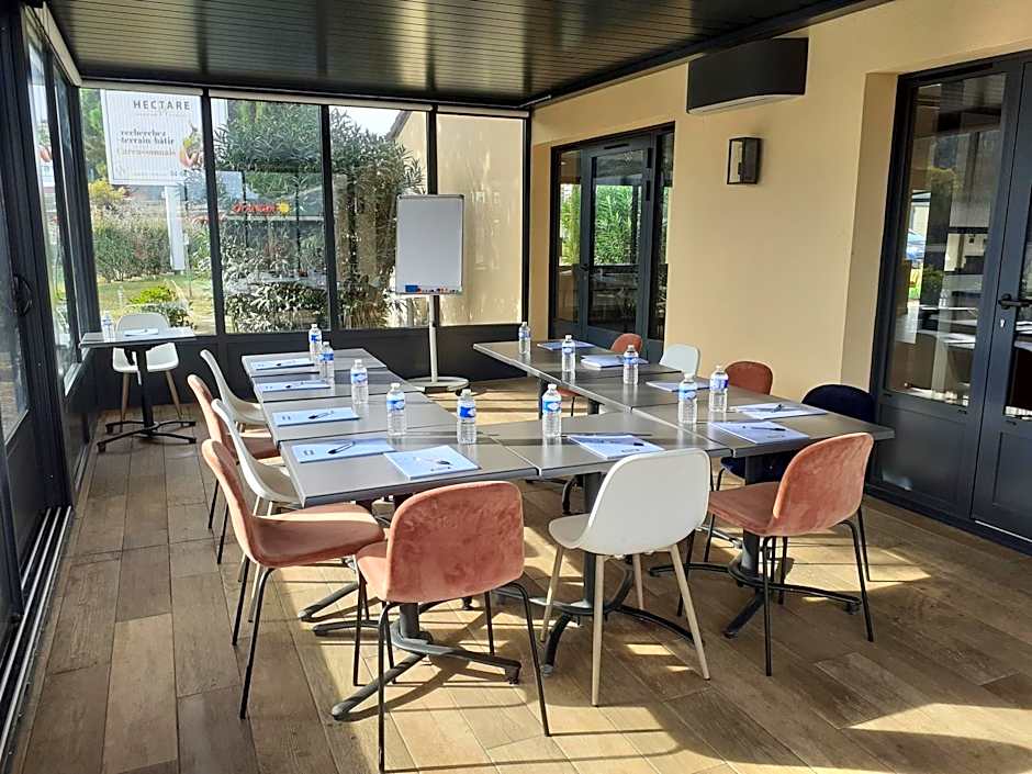 Kyriad Carcassonne - Aéroport