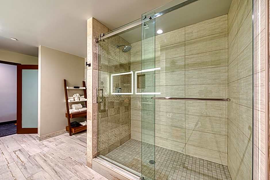 Hotel Lexen Newhall & Santa Clarita - Near Six Flags Magic Mountain