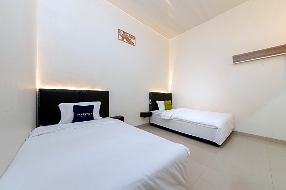 Urbanview Hotel Binwa Syariah Lampung by RedDoorz