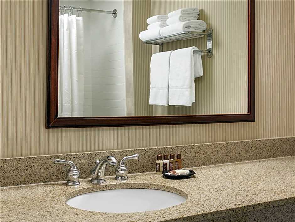 Wyndham Providence Airport