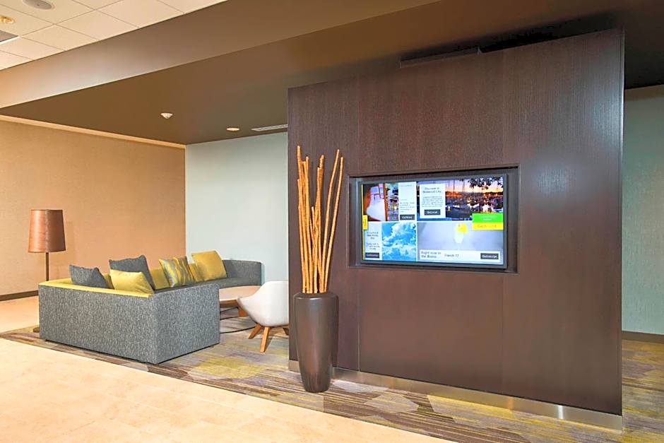 Courtyard by Marriott Redwood City