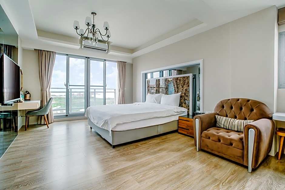 Party of the Ocean B&B