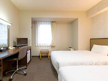 Economy Twin Room - Non-Smoking