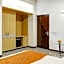 Stately Suites - Golf Course Road