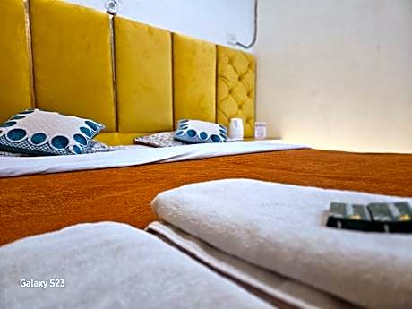 Orchha Apartments