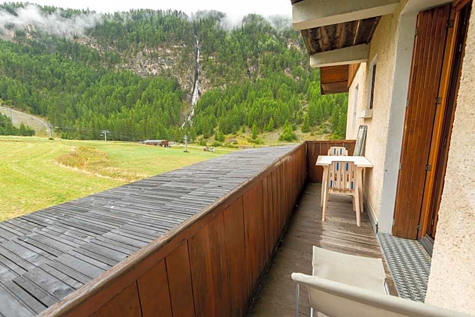 Logis Hôtel Spa la Cascade