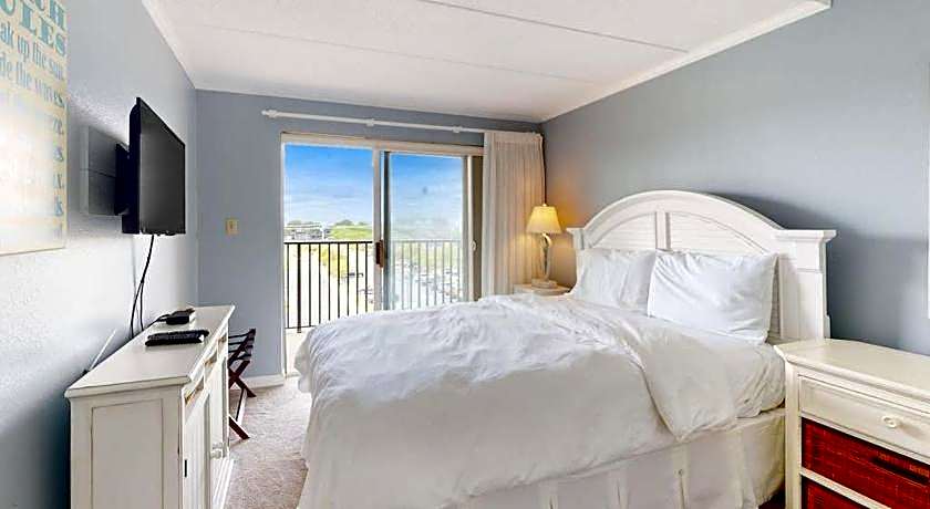 Marigot Beach Suites