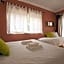 Ericeira Chill Hill Hostel & Private Rooms