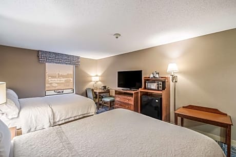 Queen Room with Two Queen Beds - Non-Smoking