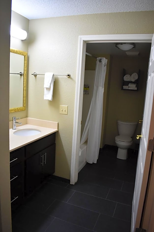 Staybridge Suites Cranbury - South Brunswick By IHG